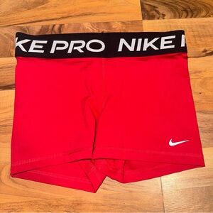Nike Pro Red